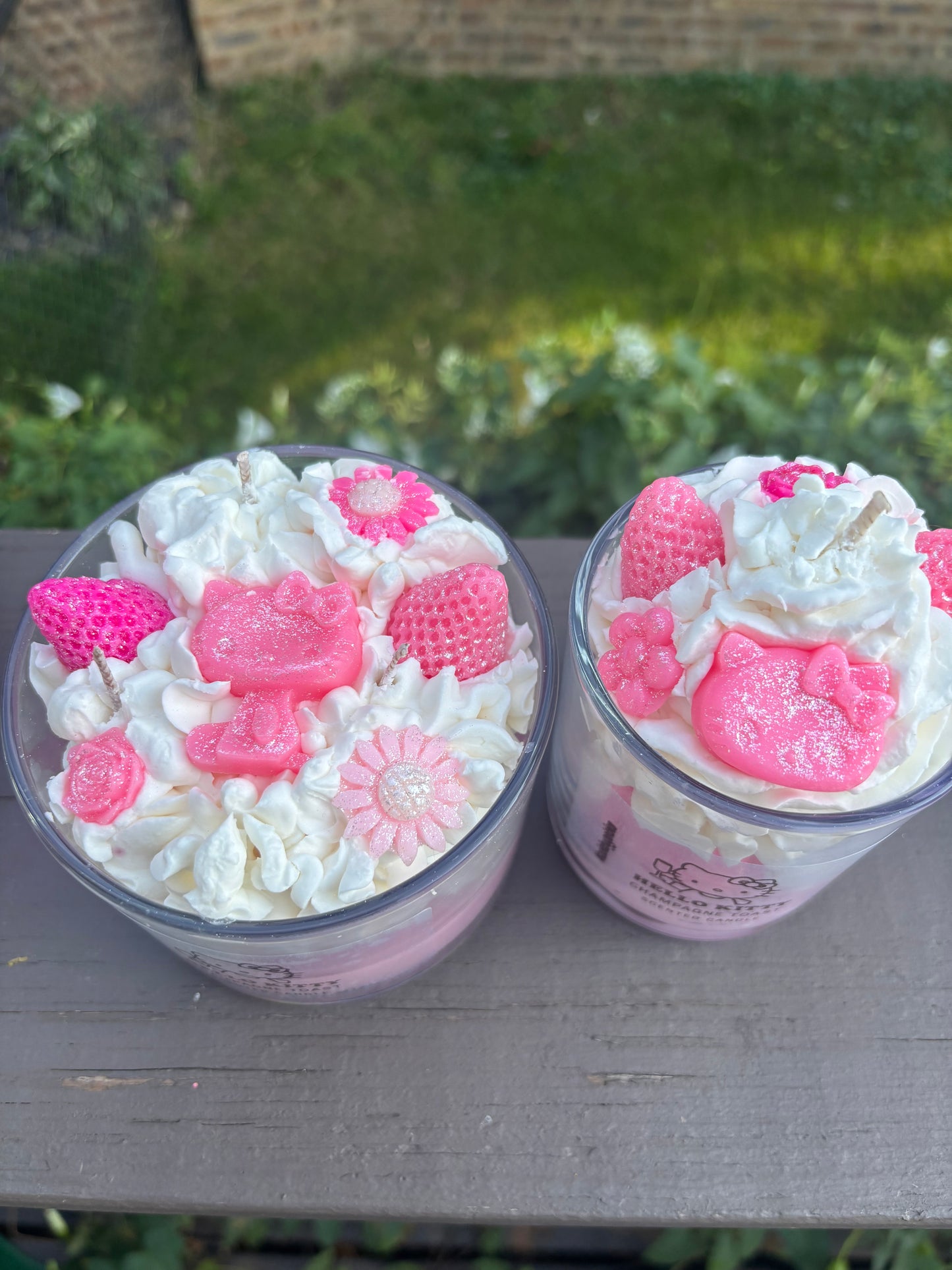 Hello kitty candle