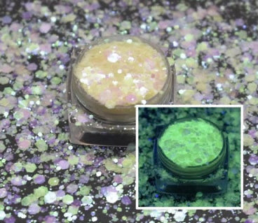 Glow iridescent dark yellow