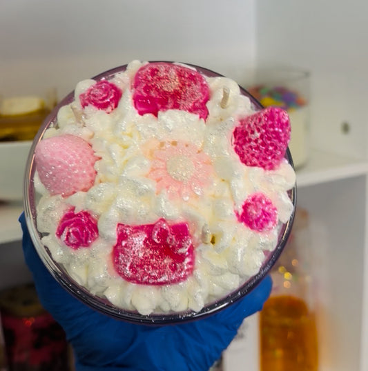 Hello kitty candle