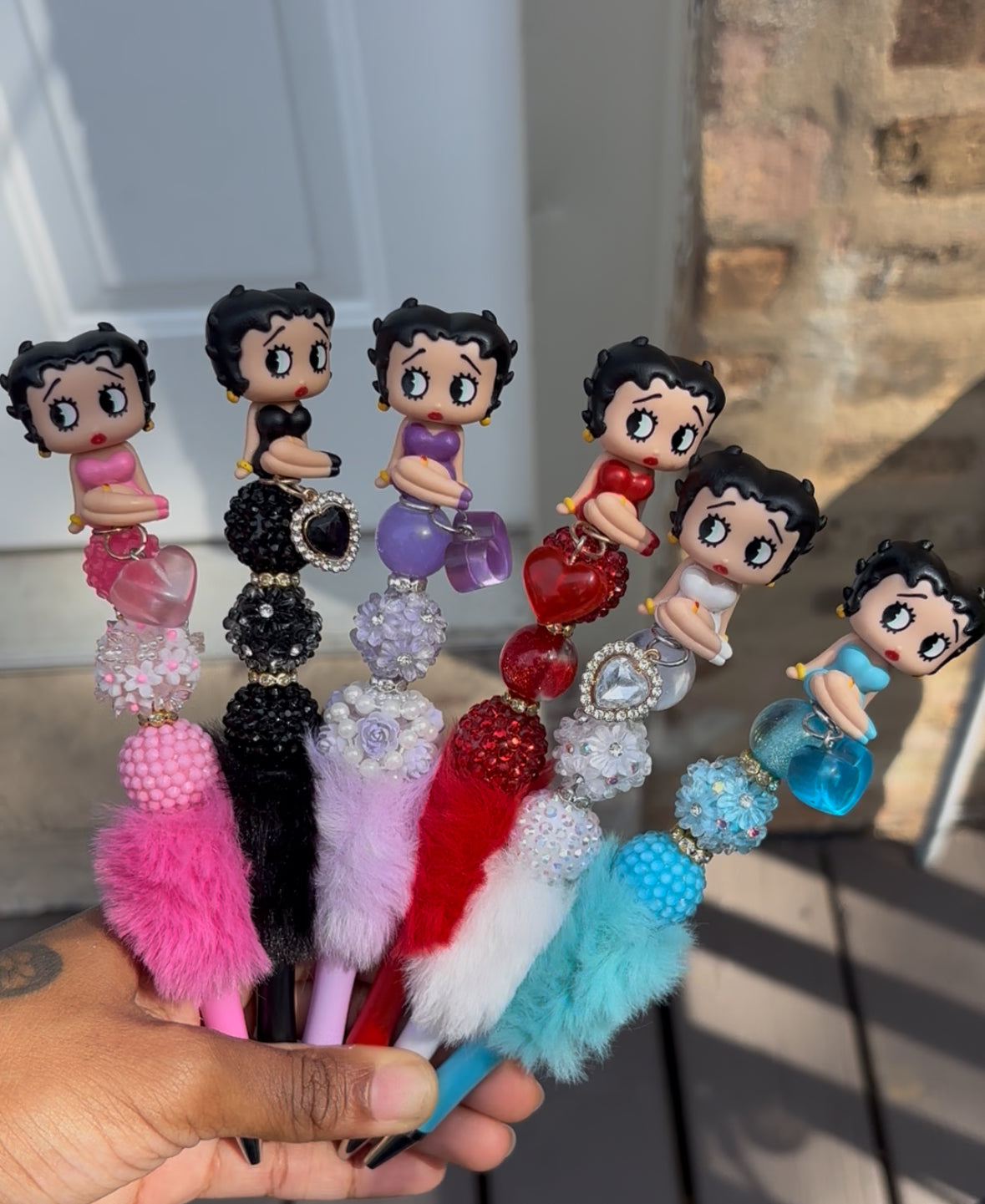 Betty pens